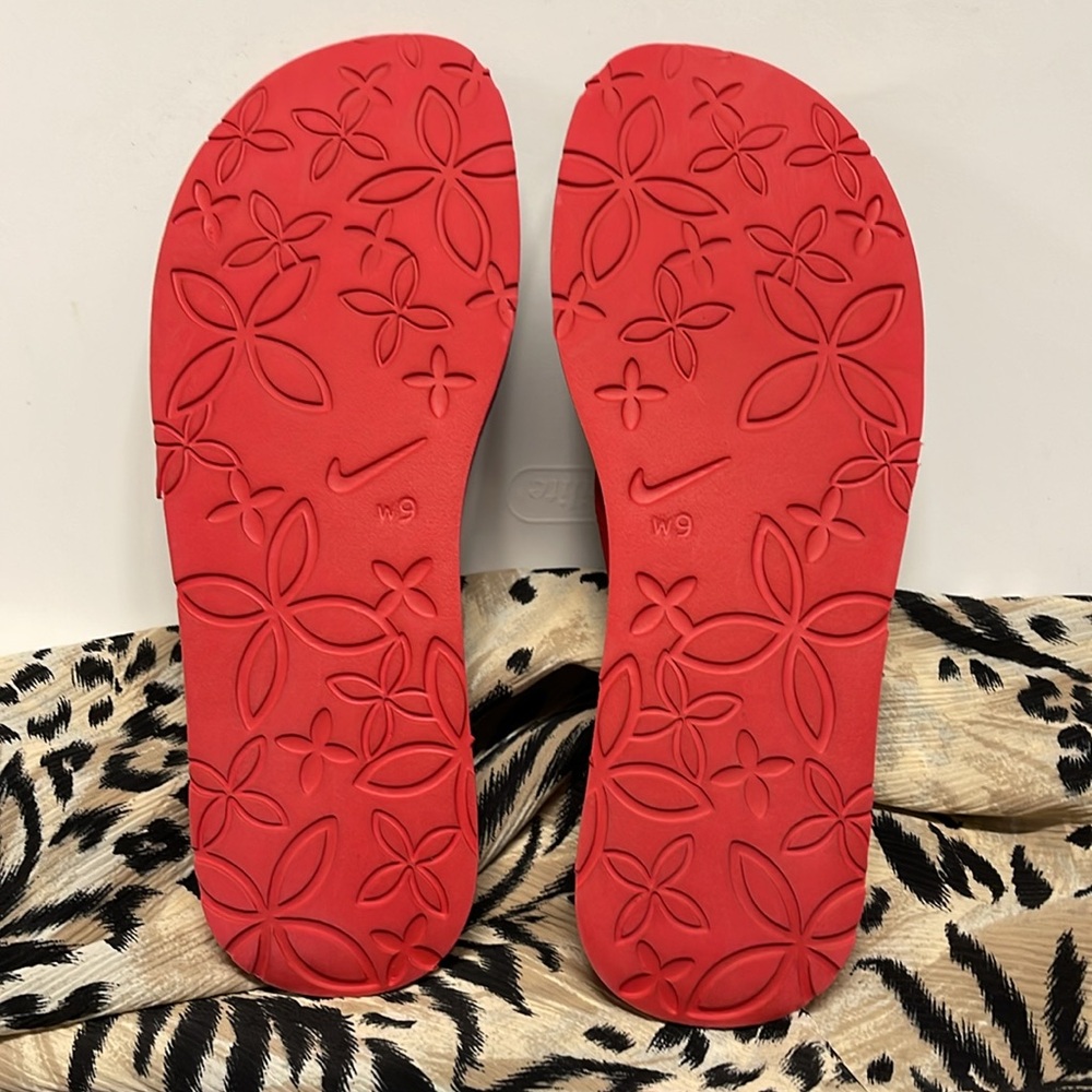 Nike Celso size 9 university red and blue flip flop - Picture 6 of 7
